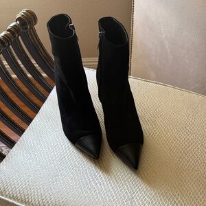 Veronica Beard Black Pointed-Toe Ankle Booties